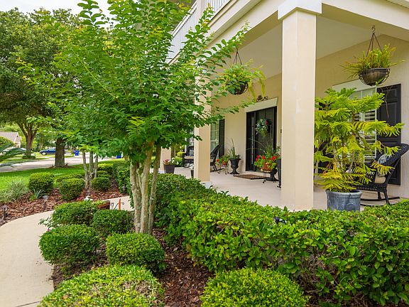 3rd image of 370 Saint Johns Golf Dr