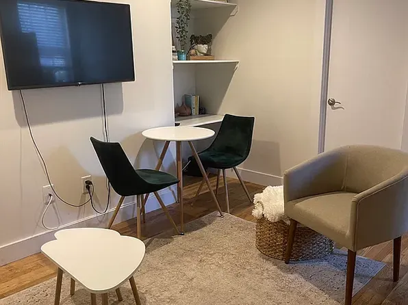 329 Bleecker Street image 7 of 8