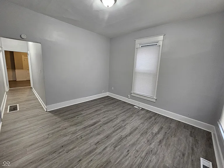 224 Iowa St — Photo 2