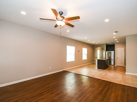 3rd image of 636 Drysdale Dr