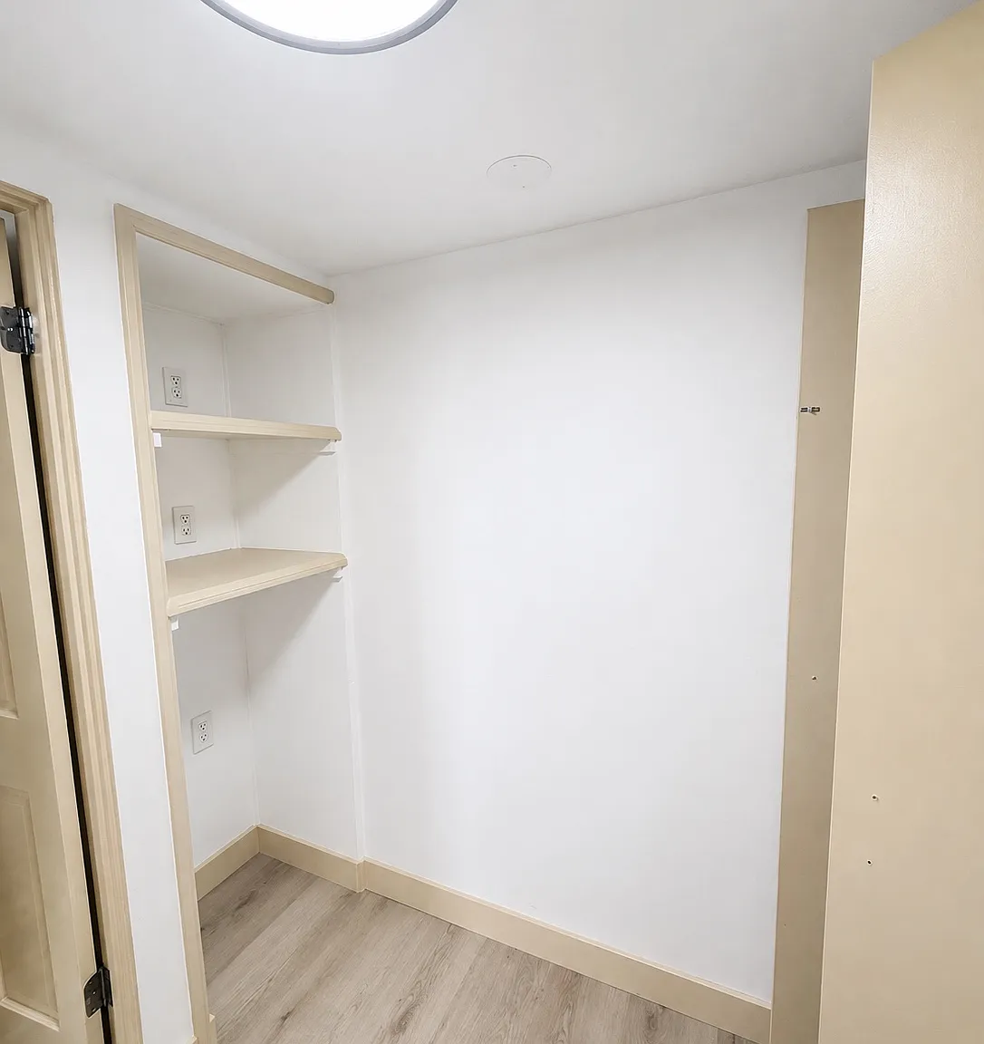 7950 Capistrano Ave — Photo 4