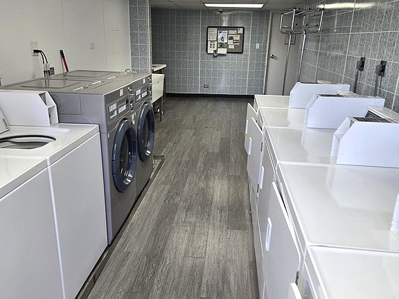 Laundry on the floor. P.2