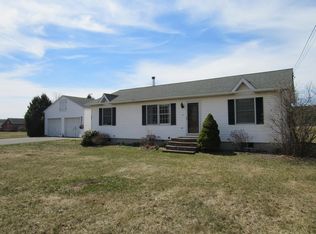 101 Mountain St, Haydenville, MA 01039