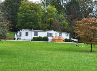 148 Mountain Breeze Rd, Franklin, NC 28734