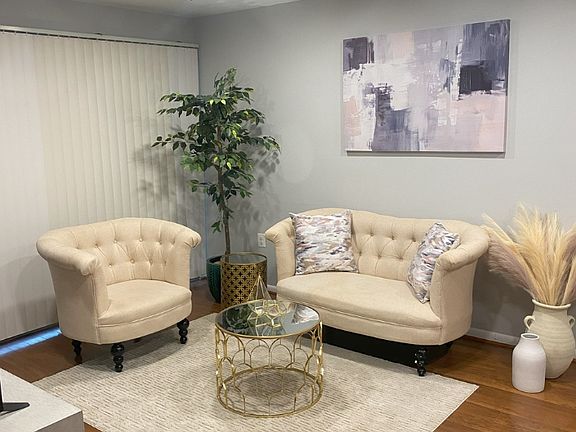 3rd image of 3372 Woodburn Rd APT 14