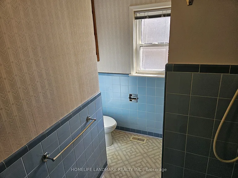 147 Fitzgibbon Ave #MAIN — Photo 20
