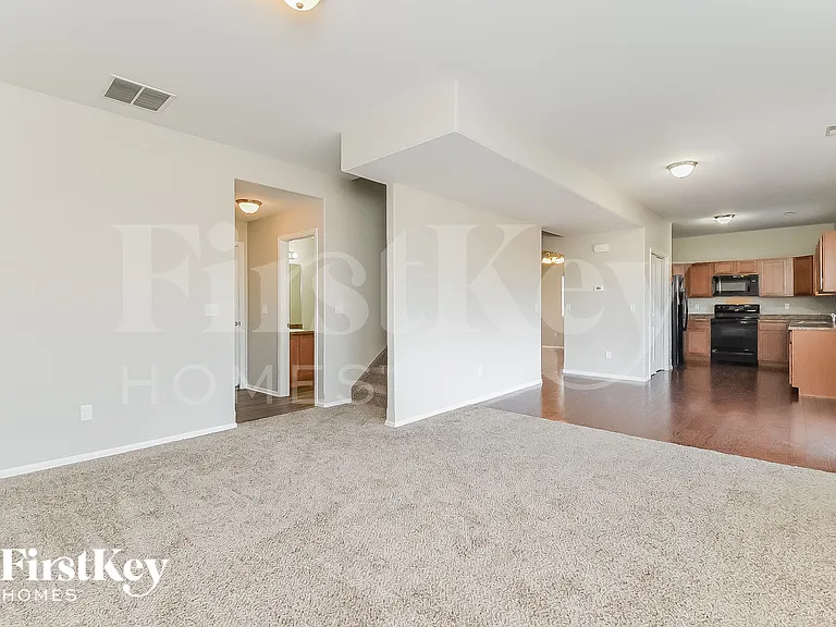 3632 Wild Daisy Dr — Photo 2