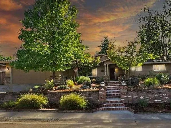 6616 Chiquita Way, Carmichael, CA 95608