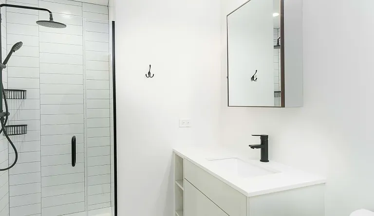 1526 W Monroe St #117 — Photo 2