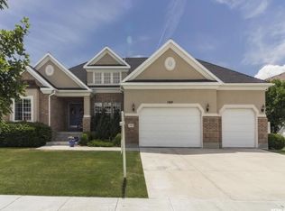 1369 W Skyscape Way, South Jordan, UT 84095