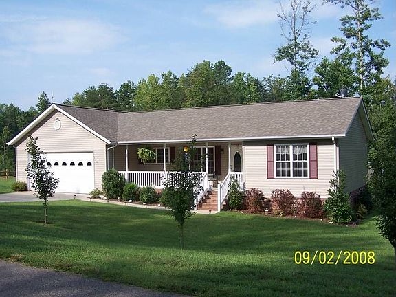 2nd image of 106 Hidden Oak Dr