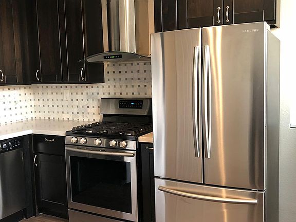 4th image of 927 South Tupper Court
