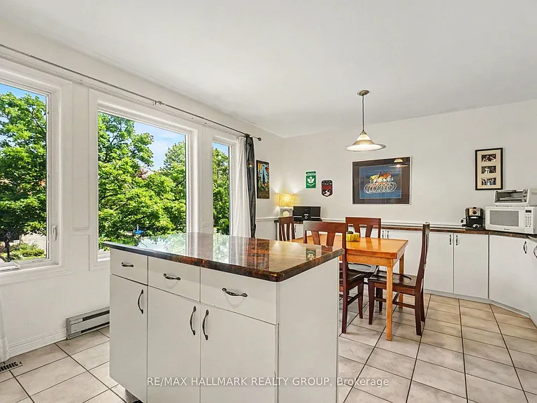 48 Dunbarton Ct — Photo 15