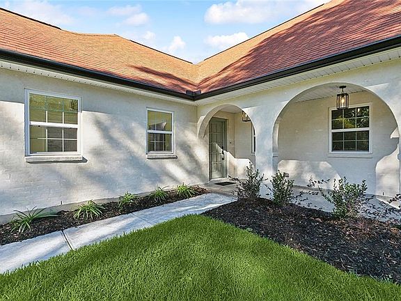 2nd image of 8 Chateau Magdelaine Dr