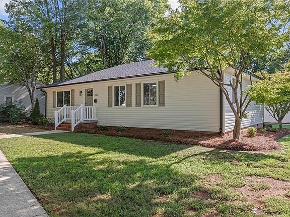 4th image of 1023 Cliff Rd
