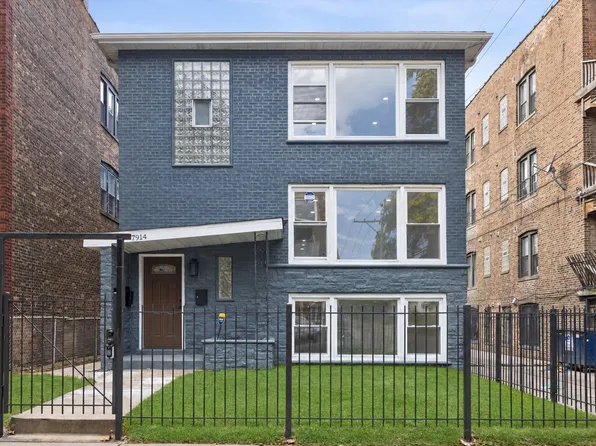 7914 S Essex Ave, Chicago, IL 60617