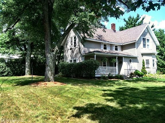 2nd image of 421 Watson St