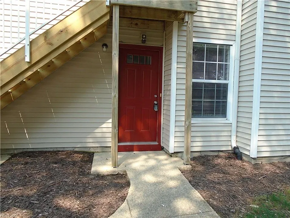 553 Pier Ct