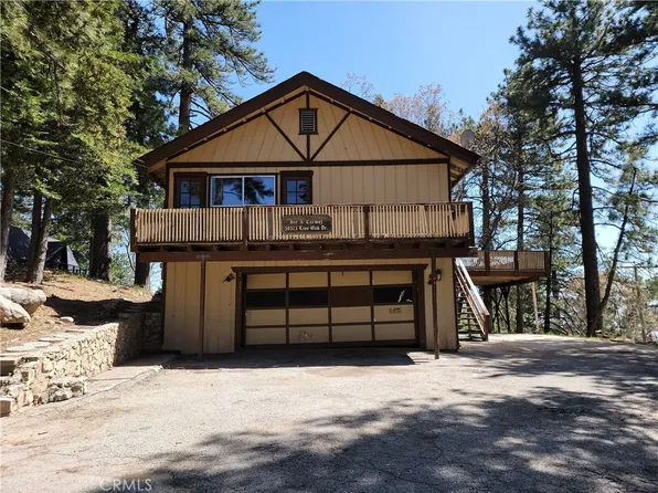 30573 Live Oak Dr, Running Springs, CA 92382