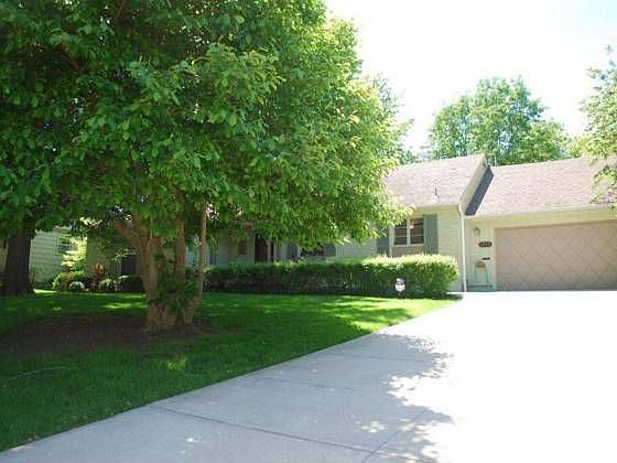 1st image of 9512 Belleview Ave