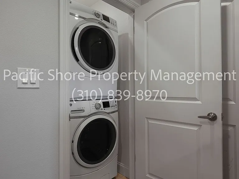 7205 S. La Cienega Apartments — Photo 19
