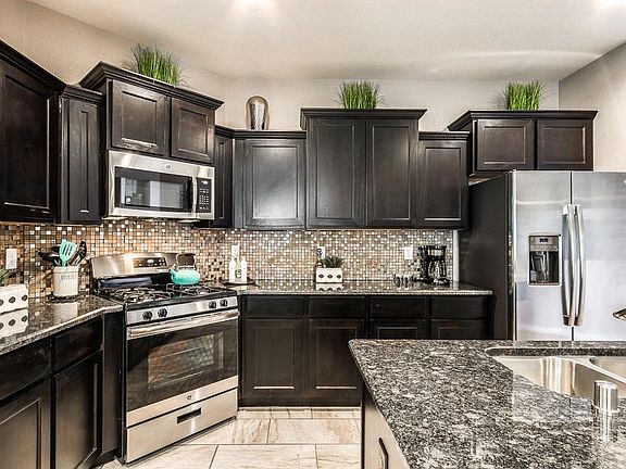 5th image of 1096 Painley Pl