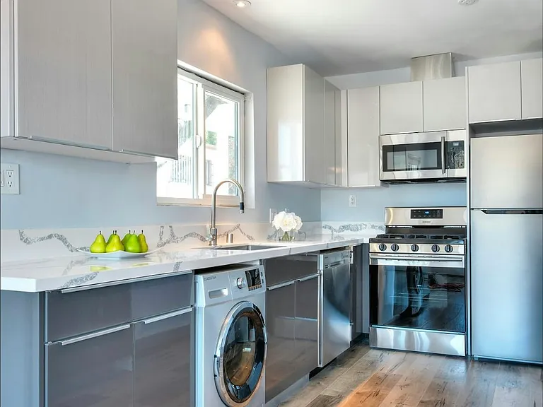 141 San Pascual Ave #3 — Photo 3