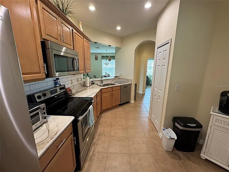 20096 Pezzana Dr — Photo 7