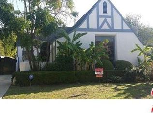 132 S Swall Dr, Beverly Hills, CA 90211