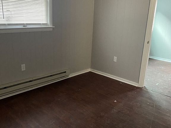 3rd image of 325 N 5th St #1