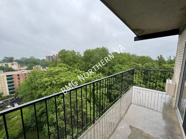 3245 Rio Dr APT 1012, Falls Church, VA 22041
