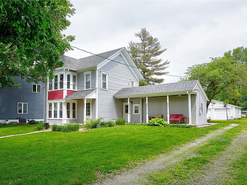 515 E 1st St, Earlham, IA 50072 Zillow