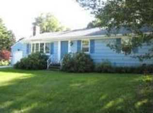 29 Bennett Rd, Yarmouth, ME 04096