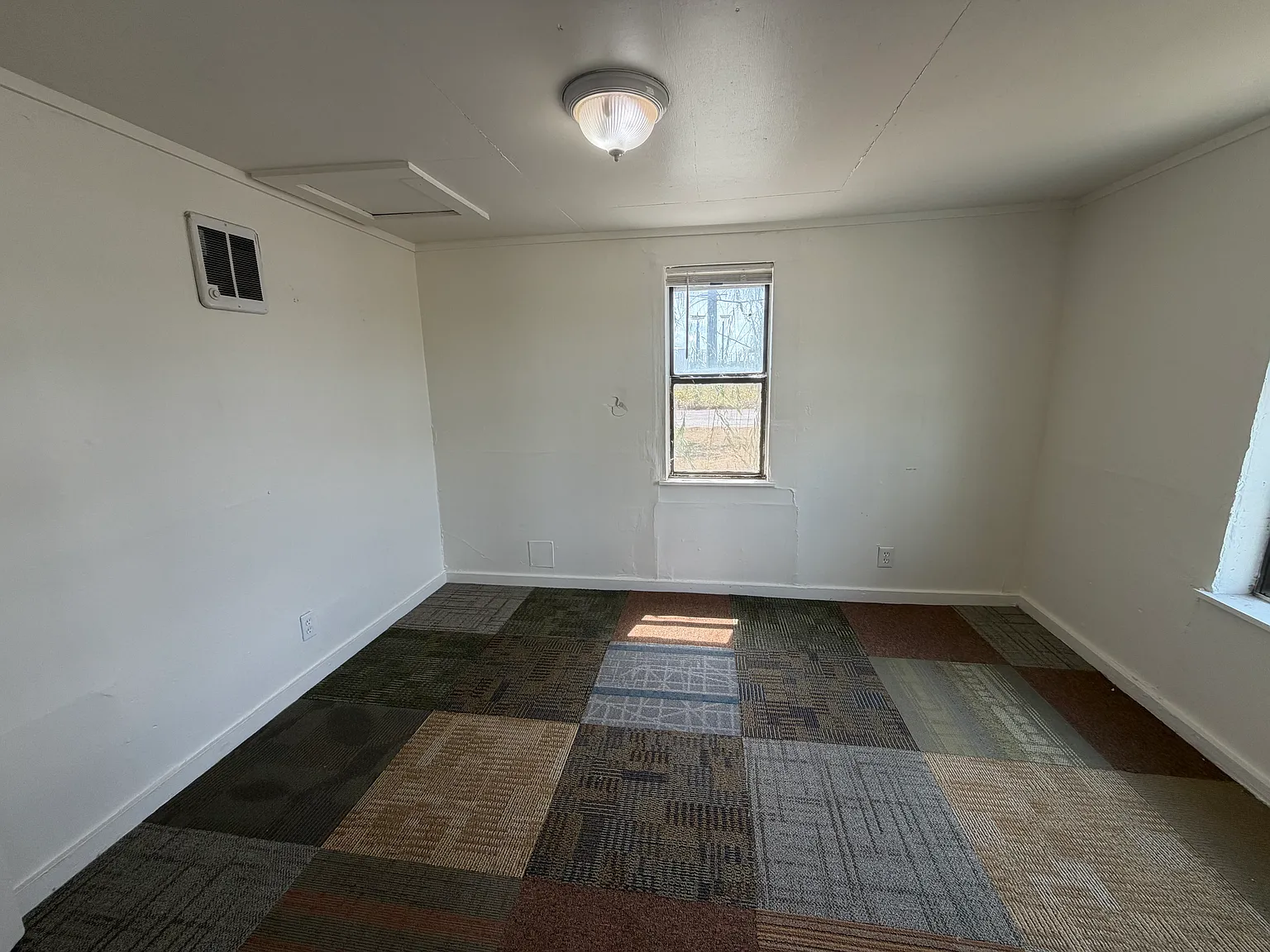2 bed, $750 — Photo 3