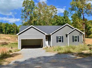 66 Vance Dr, Scottsville, KY 42164