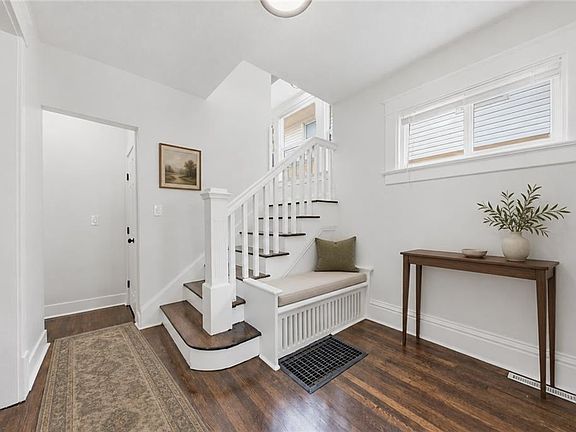 3rd image of 3249 Lockridge St
