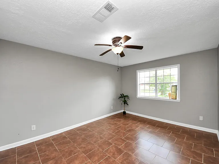 12623 Fern Forest Dr — Photo 8