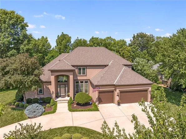 4957 W 138th Ter, Leawood, KS 66224