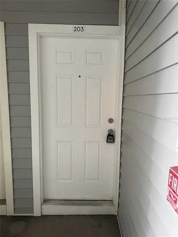2 bed, 2.0 bath, 1103 sqft, $1,640 — Photo 3