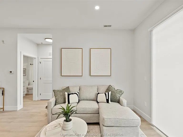 364 Grand Ave E #305 — Photo 20