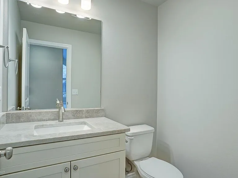 1455 E Esty Dr — Photo 20