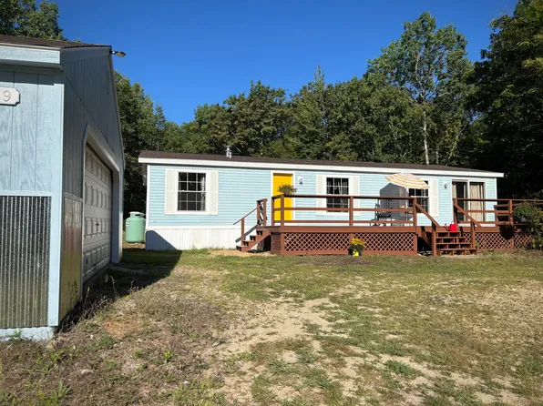 139 N Shore Rd, West Newfield, ME 04095