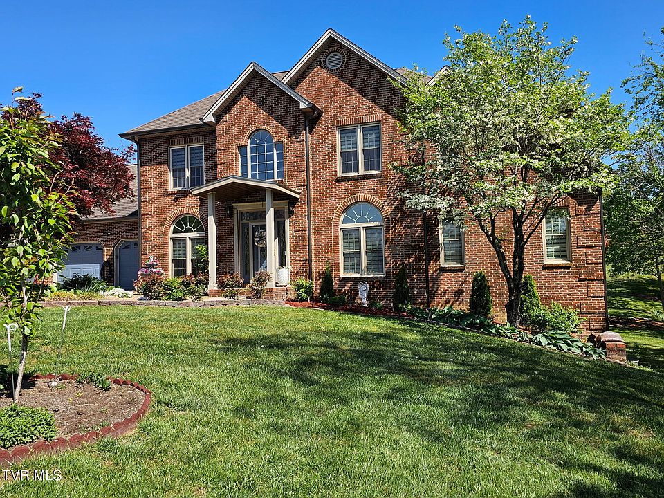 1st image of 2605 Halifax Dr