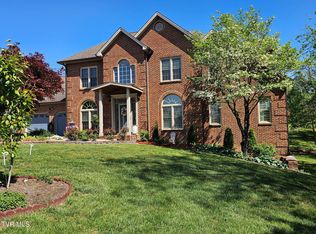 2605 Halifax Dr, Kingsport, TN 37660