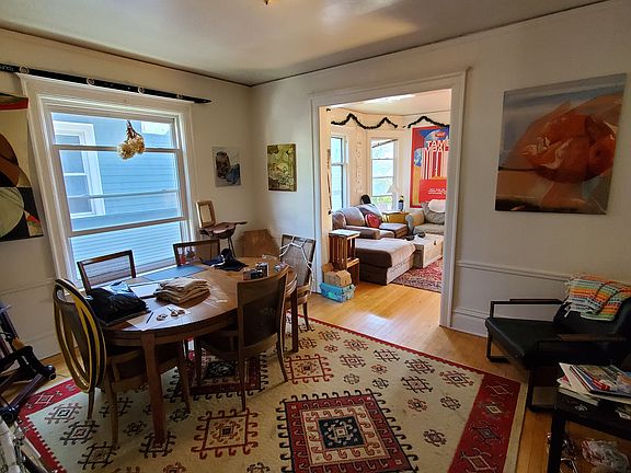 4th image of 2638 N Farwell Ave #40