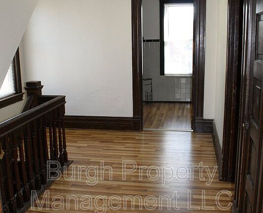 4th image of 213 6th Ave Floor 2