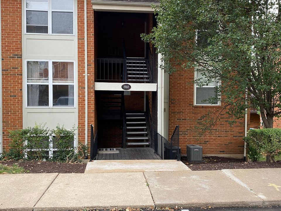 1st image of 304 Glen Frst #304