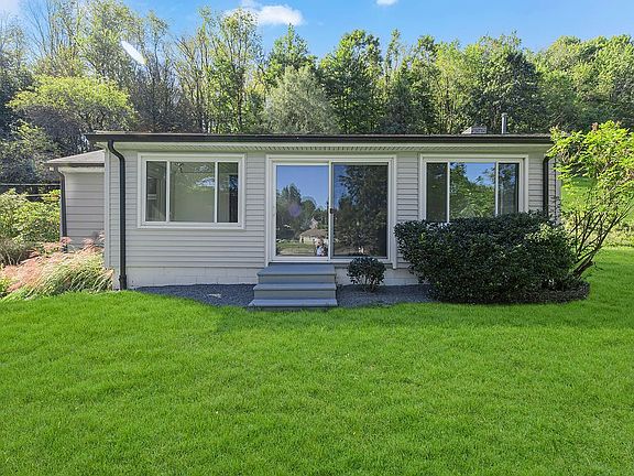 2nd image of 118 Foster Rd