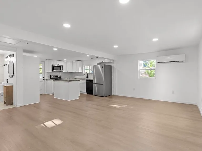 1510 Adams St — Photo 4