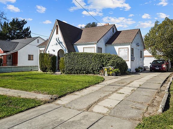 4th image of 3015 Del Paso Blvd